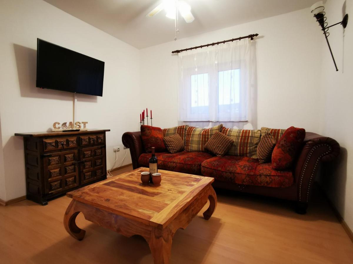 Villa Mala Vala #1 - Seeview - 80 Qm - 2 Sz - 4 Pers Trogir Exteriér fotografie